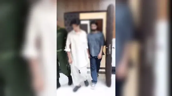 فیلم / 2 بلاگر افغان که دختران ایرانی  و مردم ایران را مسخره می کردند  !