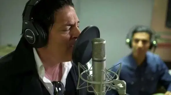 اظهارنظر خواننده لس آنجلسی درباره مدافعان حرم + فیلم