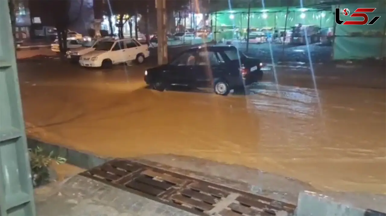 ببینید /  آب گرفتگی شدید خیابان های مریوان بر اثر رگبار + فیلم