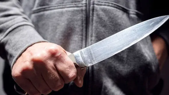 قتل هولناک پسر جوان در چاقوکشی مرد مشهد در محله طلاب + انگیزه