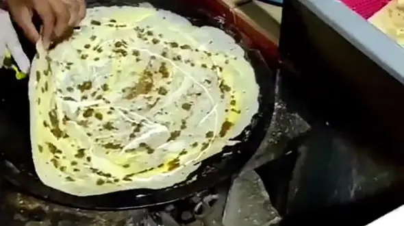 نان تموشی یا رگاگ از خوشمزه‌ ترین نان‌ های استان هرمزگان + فیلم