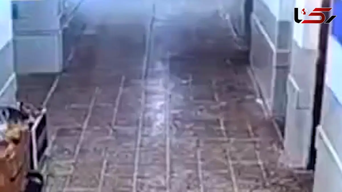 وقتی سیلاب وارد کلاس درس می‌شود؛ زنگ خطر برای مدارس ناایمن + فیلم 