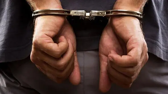 بازداشت کلاهبرداری حرفه ای با وعده سرمایه‌گذاری / 7میلیارد از جیب مردم برداشته بود!