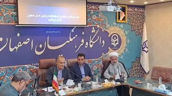 گزینش دانشجو معلم در دانشگاه فرهنگیان به نیابت از آموزش و پرورش/ارزش معلمان به سواد و تربیتی است که به دانش آموز منتقل می کنند