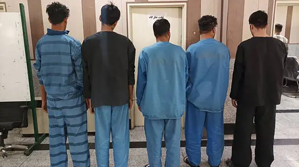 سارقان پسته دامغان به دام پلیس افتادند
