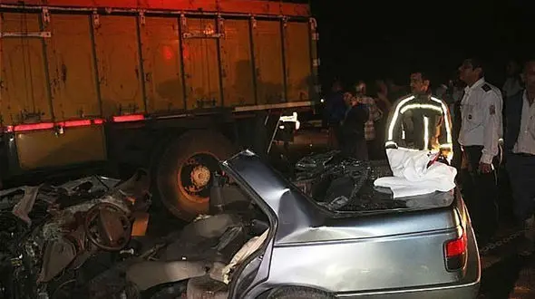 4 کشته در تصادف هولناک پژو با تریلی در بزرگراه شیراز  