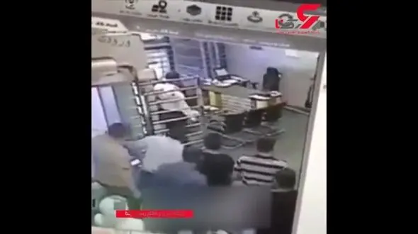 انتشار اولین فیلم اسیدپاشی به خانم رییس بانک پاسارگاد / در آمل رخ داد