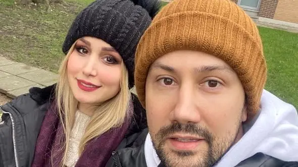 نگاهی به تولد باصفای پدر شاهرخ استخری در کنار خانواده شادش / با کیک سه بعدی و منحصربفرد