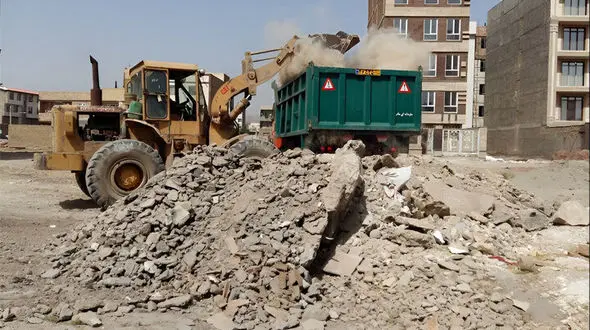 شهرداری اهواز موظف به پاکسازی مناطق آلوده و جمع آوری نخاله‌های ساختمانی شهر است