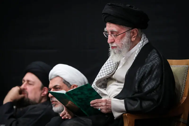 رهبر انقلاب حضرت آیت الله خامنه ای در مراسم بزرگداشت شهدای جنگ تحمیلی اخیر 7-5-1404