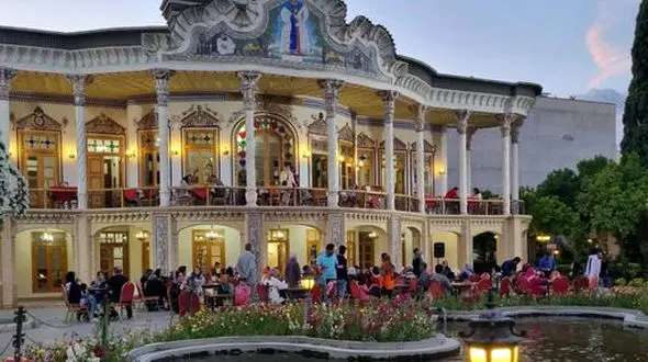 از عمارت شاپوری در شیراز تا درخت 1500 ساله در کرج