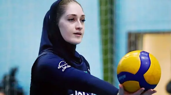 چشم های آبی و جادویی آیتک سلامت کاپیتان والیبال بانوان / هزار برابر زیباتر از زهرا گونش معروف!