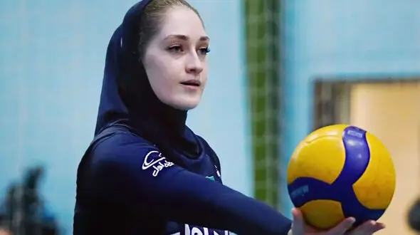 چشم های آبی و جادویی آیتک سلامت کاپیتان والیبال بانوان / هزار برابر زیباتر از زهرا گونش معروف!