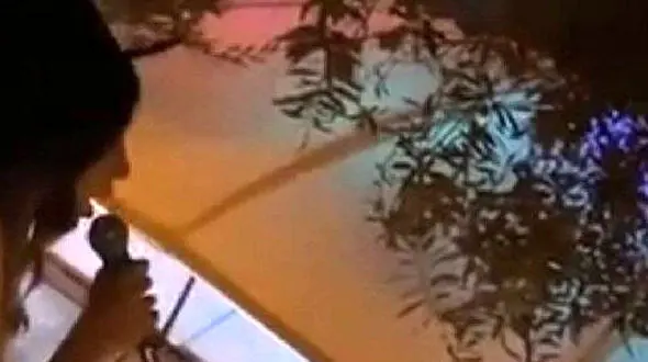 آواز خوانی زن تهرانی در کافه معروف در شب های محرم ! / تحقیقات شروع شد