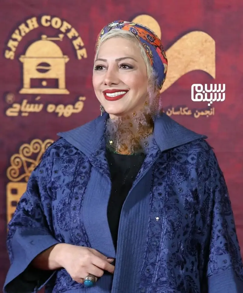 واله داوودنژاد