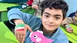 فیلم /  نگاهی به مزار ماکان نصیری تنها شهید مفقودالاثر مدرسه میناب / قبری خالی که مادری را چشم انتظار گذاشته است