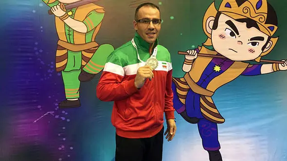 قهرمان مسابقات جهانی تالو :سکه ها را می دهم به رییس جمهور خرج انتخابات کنند