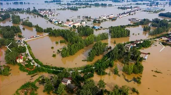 بحران انسانی در چین / سیلاب‌ها زندگی میلیون‌ها نفر را تحت تاثیر قرار داد