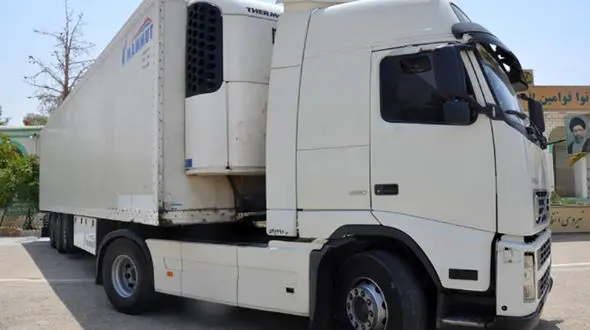 توقیف کامیون کالای قاچاق در کازرون