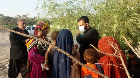 موسسه امین نیکو کاران بیش از چهار هزار پرس غذا بین عزاداران حسینی و مهاجرین توزیع کرد