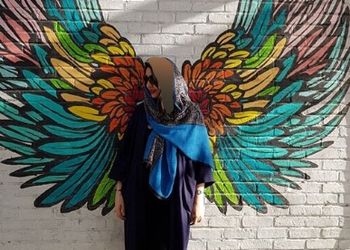 نگاهی دلچسب و بامزه به ژست بازیگران در کنار بالهای فرشته+عکس/ از بهاره رهنما و نیوشا ضیغمی تا سامان صفاری و سیاوش خیرابی