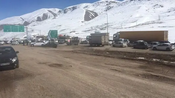 گردنه گدوک فیروزکوه به روی مسافران غیرمازندرانی بسته است