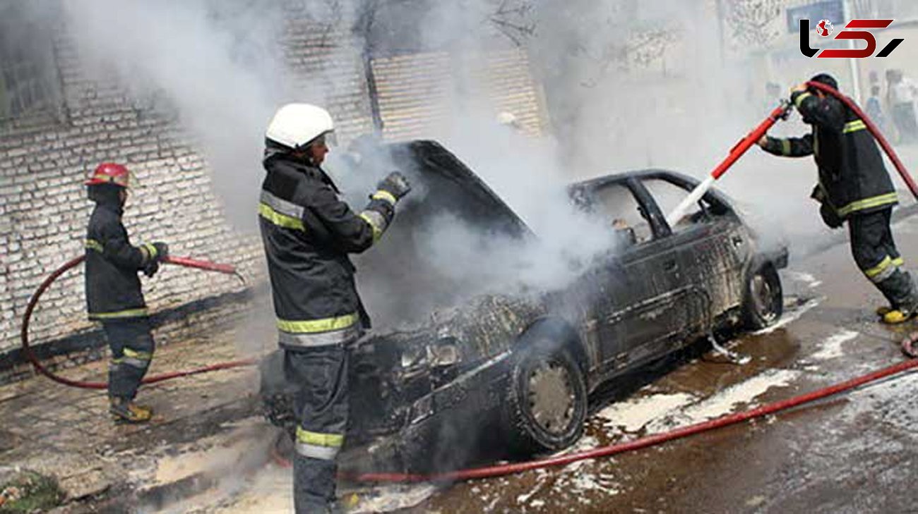 پژو 405 هنگام رانندگی در تهران آتش گرفت+ عکس