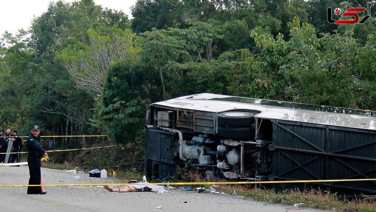 مرگ ۱۲ گردشگر خارجی در واژگونی اتوبوس +تصاویر 