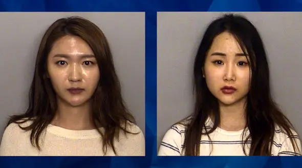 شگرد پول درآوردن پلید 2 دختر آسیایی لو رفت+ عکس