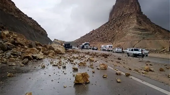 ریزش تونل تاراز جان نگهبان را گرفت!