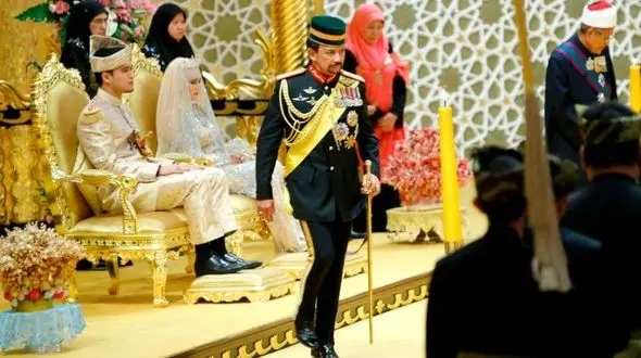 زندگی فوق لاکچری سلطان هزینه در جنوب شرق آسیا/ علاقه شدید به سنگسار+ تصاویر