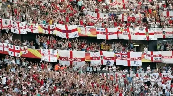 شعارهای عجیب و خنده دار هواداران فوتبال + ویدیو