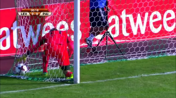 تیمی که در 15 ثانیه و بدون لمس توپ گل زد! +فیلم