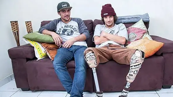 جوانی که پا ندارد اسطوره اسکیت شد! + عکس 