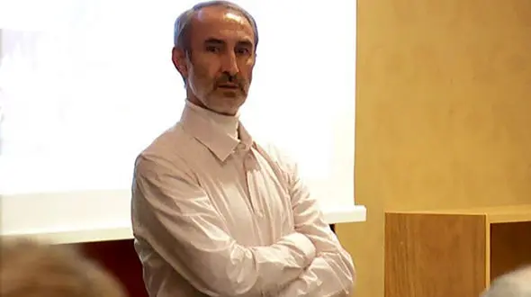 برهنه کردن حمید نوری و بازرسی بدنی به طور هفتگی/ افشاگری حمید نوری از تهدیدهای دولت سوئد