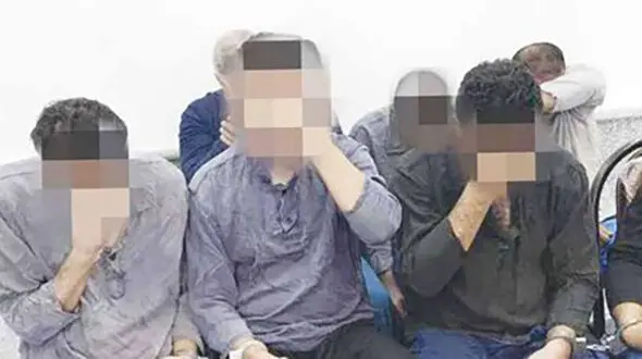 کوچولوهای گنده لات تهران وحشت آفرینی کردند / 12 خودرو خورد و خمیر شد