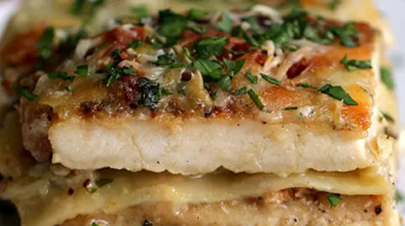 تهیه لازانیای چیکن آلفردو در خانه