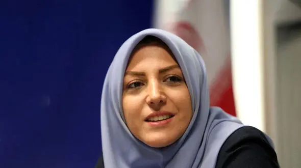 واکنش خانم مجری جنجال ساز تلویزیون به بازگشایی مدارس+  فیلم