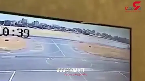 لحظه تصادف هواپیما روی باند / فرودگاه بسته شد! + فیلم 