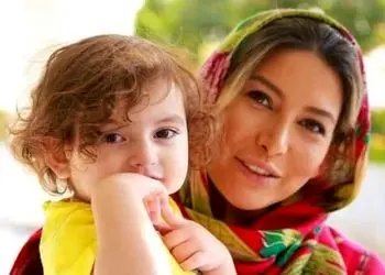 رونمایی فریبا نادری از میهمانی شبانه بازیگران: تعرض و پیشنهادهای بی‌شرمانه  بین بازیگران زیاده .../ اجازه نمیدم دخترم بازیگر شه تا زمانیکه...