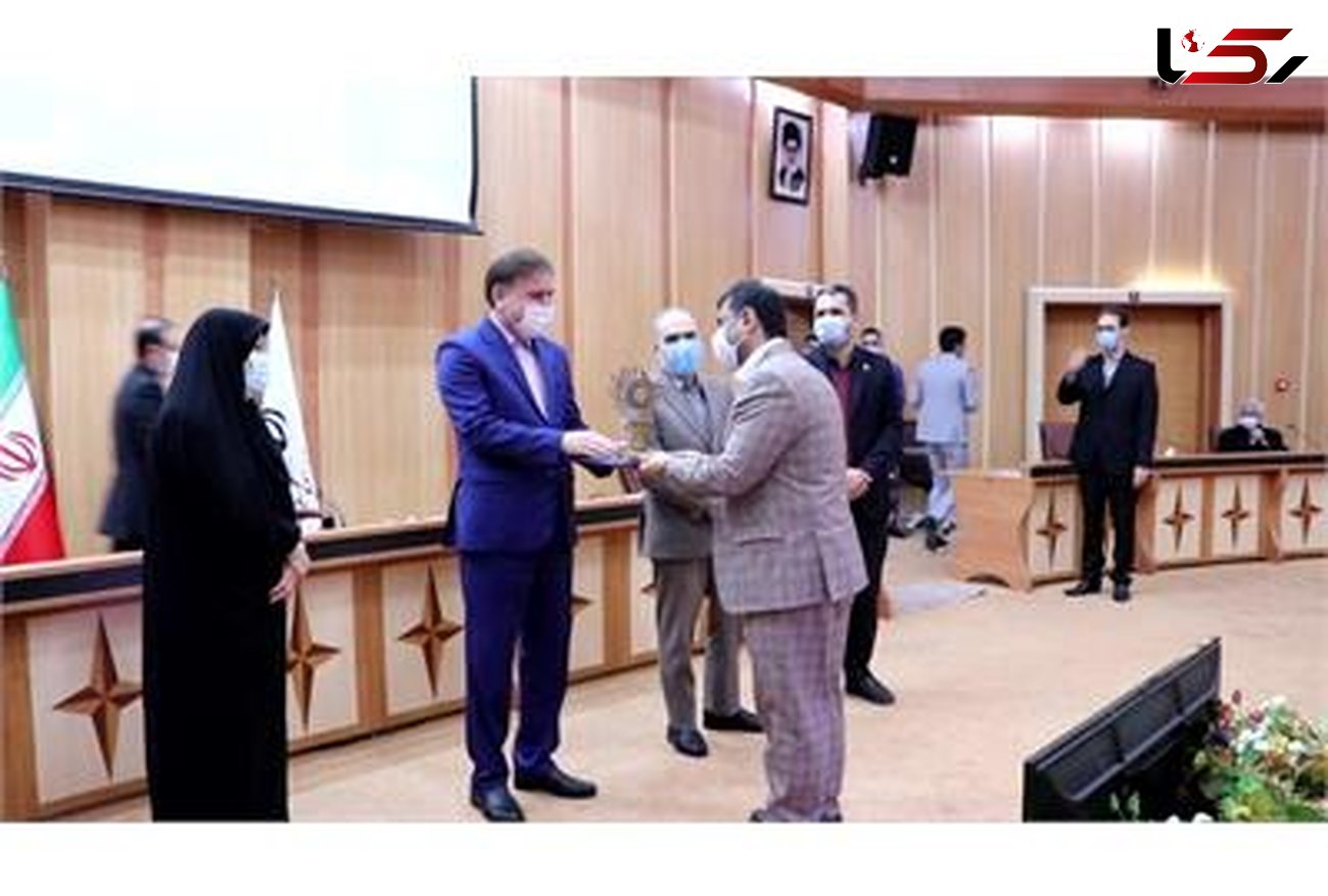 کسب عنوان فناور برتر در بیست و یکمین جشنواره برگزیدگان پژوهش و فناوری استان گیلان