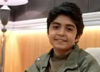 فیلم آواز احساسی / رایان سرلک تو بیمارستان بستری شده با آهنگ ای جیگر گوشه من اشک میریزه ...