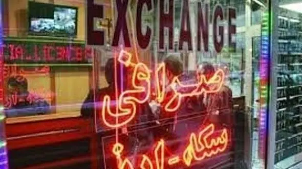 صف فروش دلار در میدان فردوسی