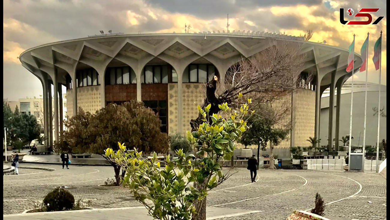 رضایت هنرمندان و شهروندان از رفع سد معبر در محوطه تئاتر شهر