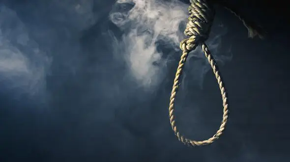 طناب دار قاتل تازه داماد در زندان خوی پاره شد