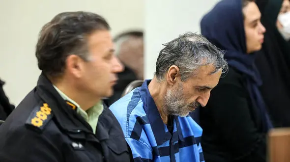 محاکمه پدر و دختر عاملان شهادت سرهنگ شاهین دهقانی در حوادث اخیر ملارد / متهمان خطاب به خانواده شهید: شرمنده‌ایم حلالمان کنید / فیلم دفاعیات و اعترافات