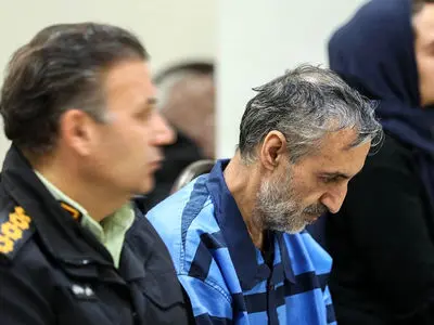 محاکمه پدر و دختر عاملان شهادت سرهنگ شاهین دهقانی در حوادث اخیر ملارد / متهمان خطاب به خانواده شهید: شرمنده‌ایم حلالمان کنید / فیلم دفاعیات و اعترافات