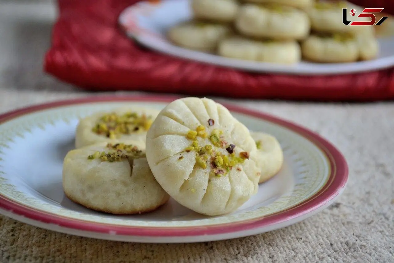 پخت شیرینی رژیمی خانگی در نوروز 98 