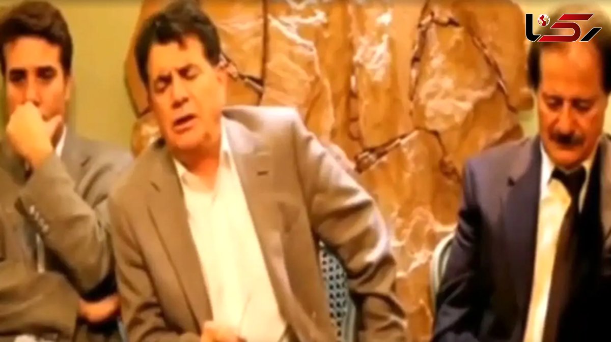 فیلم آوازخوانی باشکوه و دیده نشده8 استاد شجریان در جمع خصوصی / چو دست بر سفر زلفش زنم به تاب رود...