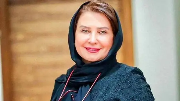 فیلم / میکس جذاب متن خوانی لعیا زنگنه و خوانندگی فریدون آسرایی با آهنگ سلام